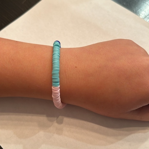 Smaller handmade necklace or bracelet. - Picture 2 of 2